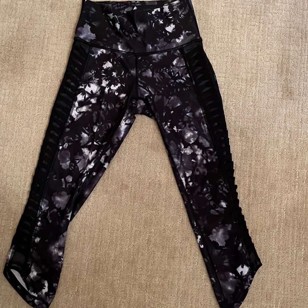 Lululemon cropped legging